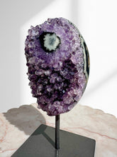 Load image into Gallery viewer, Amethyst Druzy 25
