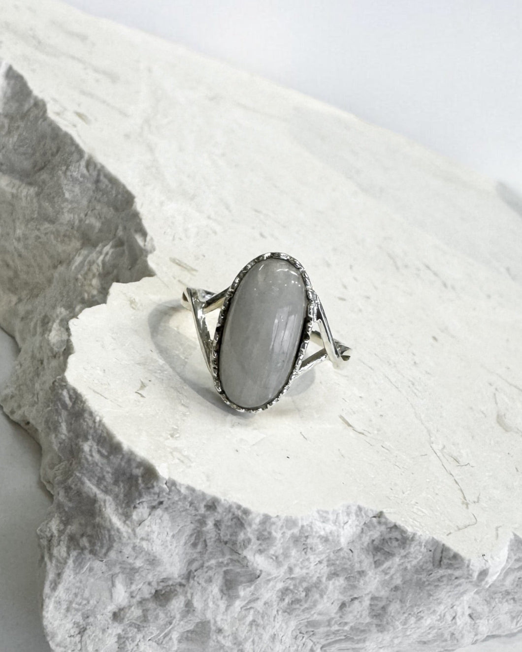 Moonstone Ring 02 | Sterling Silver
