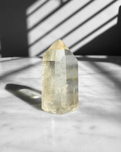 Load image into Gallery viewer, Citrine Point 49
