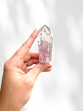 Load image into Gallery viewer, UV Reactive Phantom Amethyst Point 02
