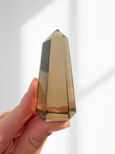 Load image into Gallery viewer, Smokey Quartz Point 11
