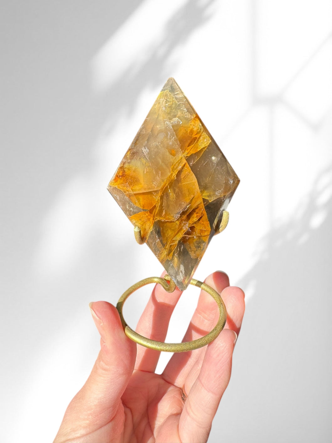 Golden Healer Diamond on stand 02