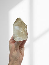 Load image into Gallery viewer, Citrine Tower 09
