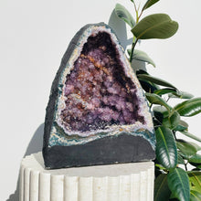 Load image into Gallery viewer, Amethyst Geode Cave | 9.52 kg
